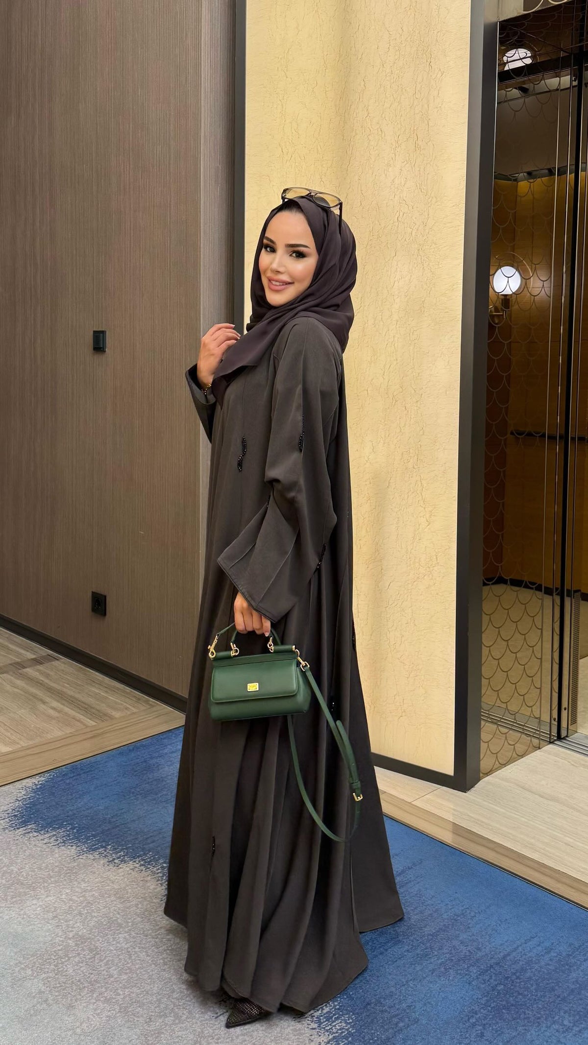 Yasmin Taşlı Abaya